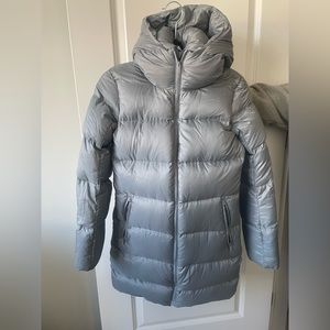 Lululemon puff jacket size 2